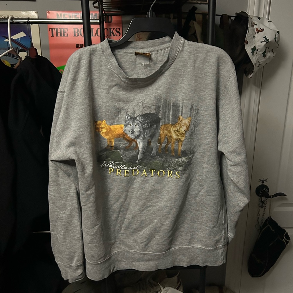 Vintage Wolf Graphic Crewneck